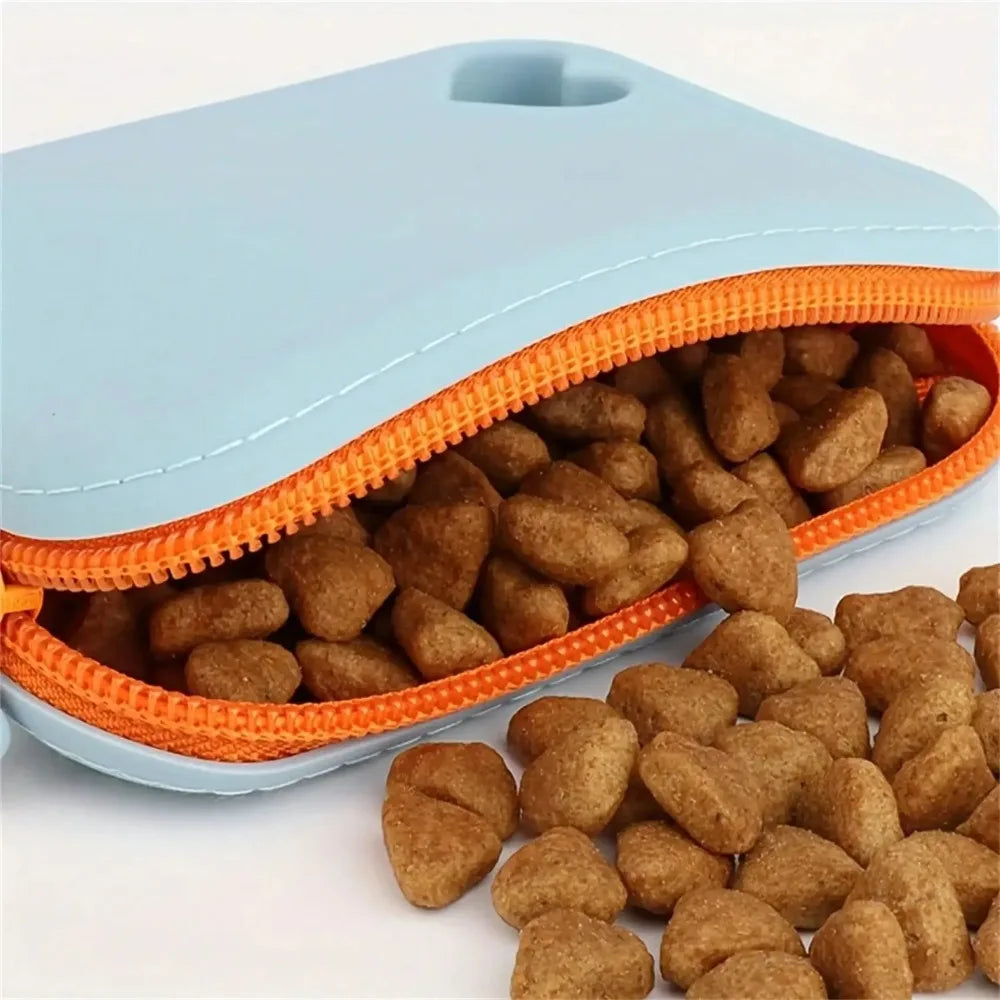 Silicone Pet Treat Pouch Portable Travel Bag For Dogs